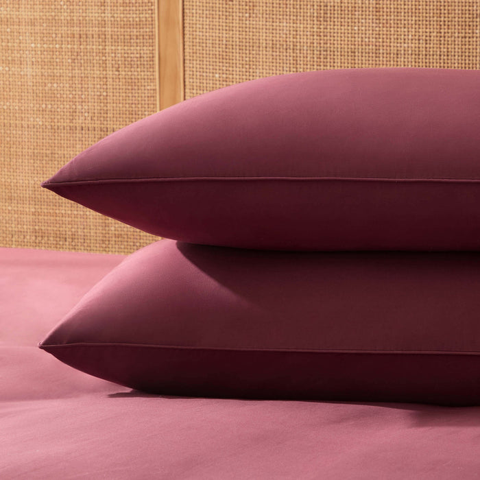 Pair of Cambridge Piped Edge Pillowcases - 200 Thread Count - Dark Berry - DUSK
