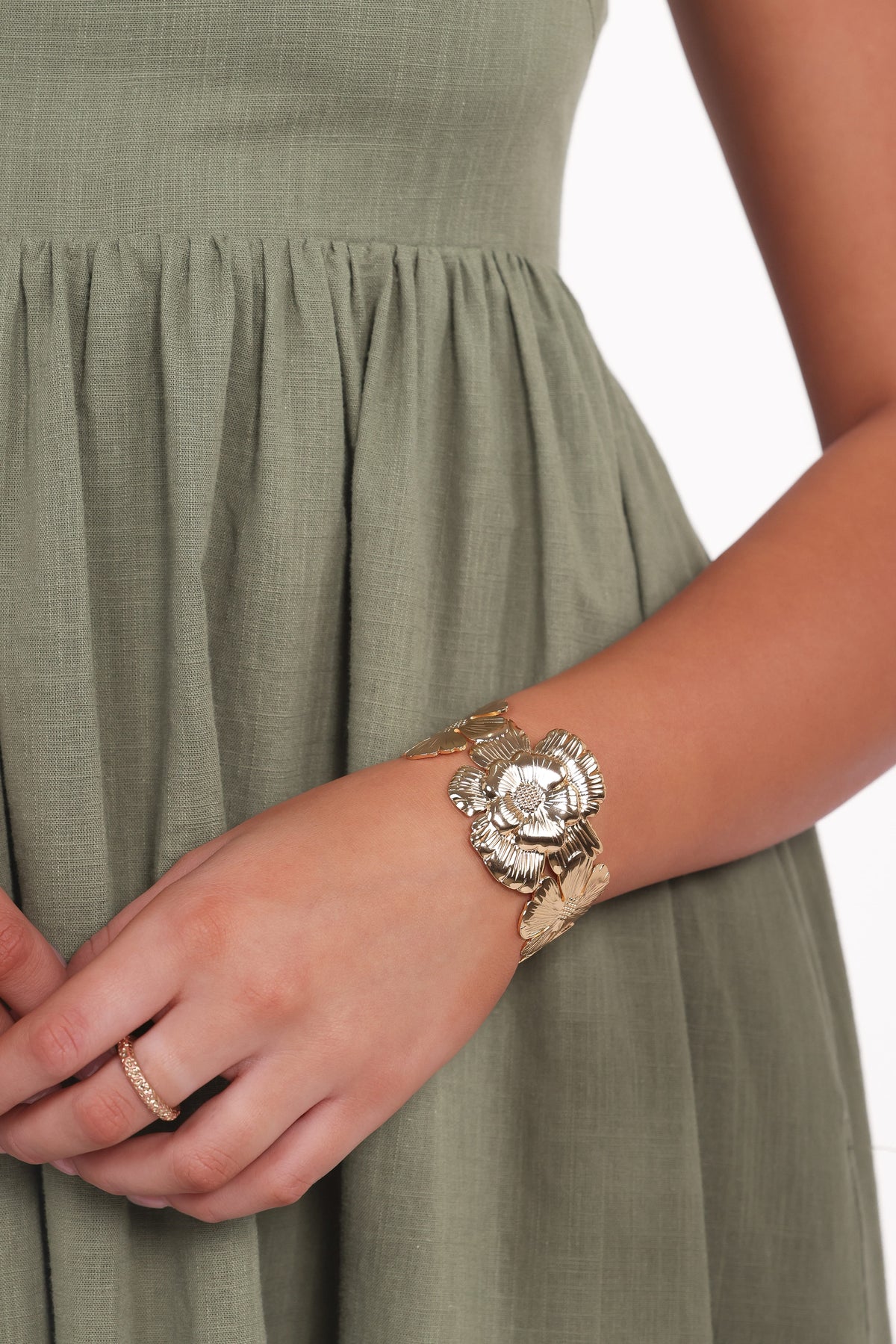 Bloom Cuff Bracelet - Gold