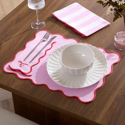 Scallop Edge Set of 4 Placemats - Pink/Red - DUSK